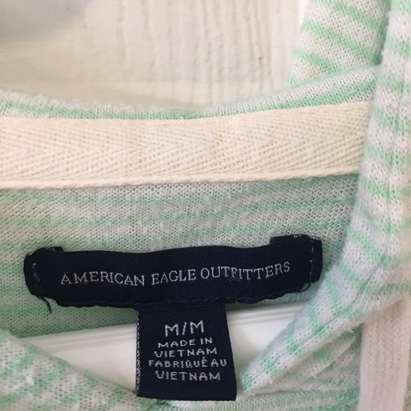 American Eagle sweater - Picture 2 of 3